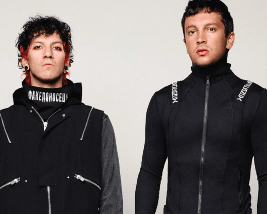 Twenty one pilots